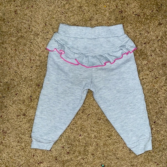 JUICY COUTOUR BBY GIRL SWEAT SET - Picture 5 of 7